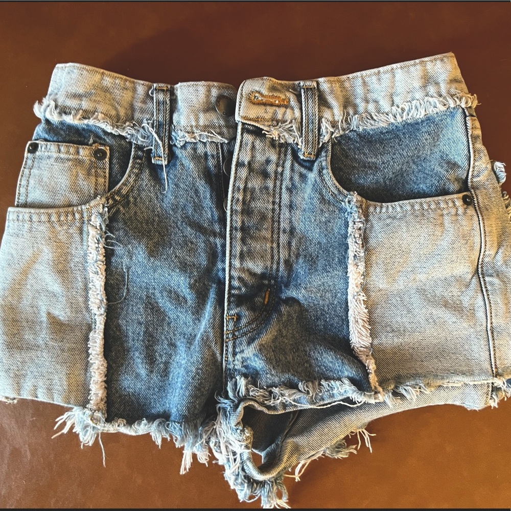 CARMAR Los Angeles. Super cute denim short shorts. Size 24 inches.